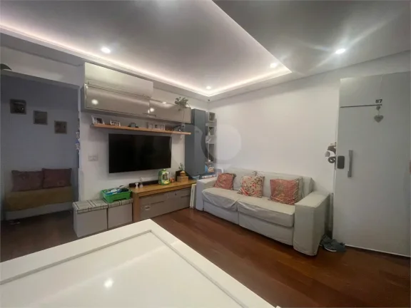 Imagem Apartamento à venda ou para alugar com 2 quartos, sendo 1 suíte, no condomínio You Collection Alves Guimarães, São Paulo - SP