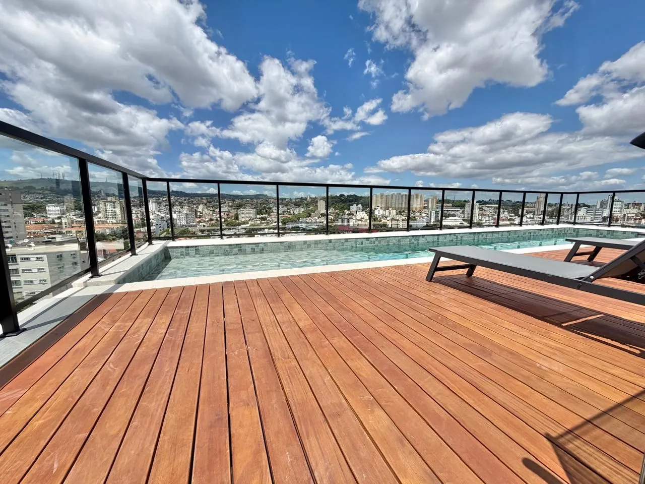 Imagem Excelente apartamento a venda no ITA123, com 2 domitórios no bairro Jardim Botânico.