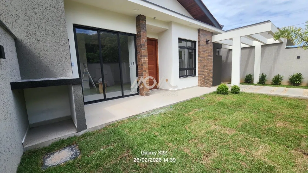 Imagem Casa NOVA, com projeto moderno e excelente padrão de acabamento. 
São 3 dormitórios, sendo 1 suí...