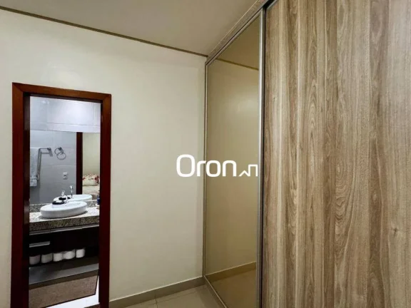 Imagem Casa com 3 dormitórios à venda, 236 m² por R$ 950.000,00 - Setor Faiçalville - Goiânia/GO