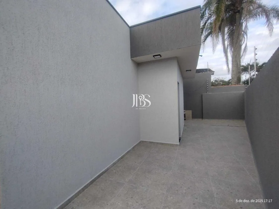 Imagem CASA NOVA COM PISCINA À VENDA NO JARDIM DAS PALMEIRAS EM ITANHAÉM