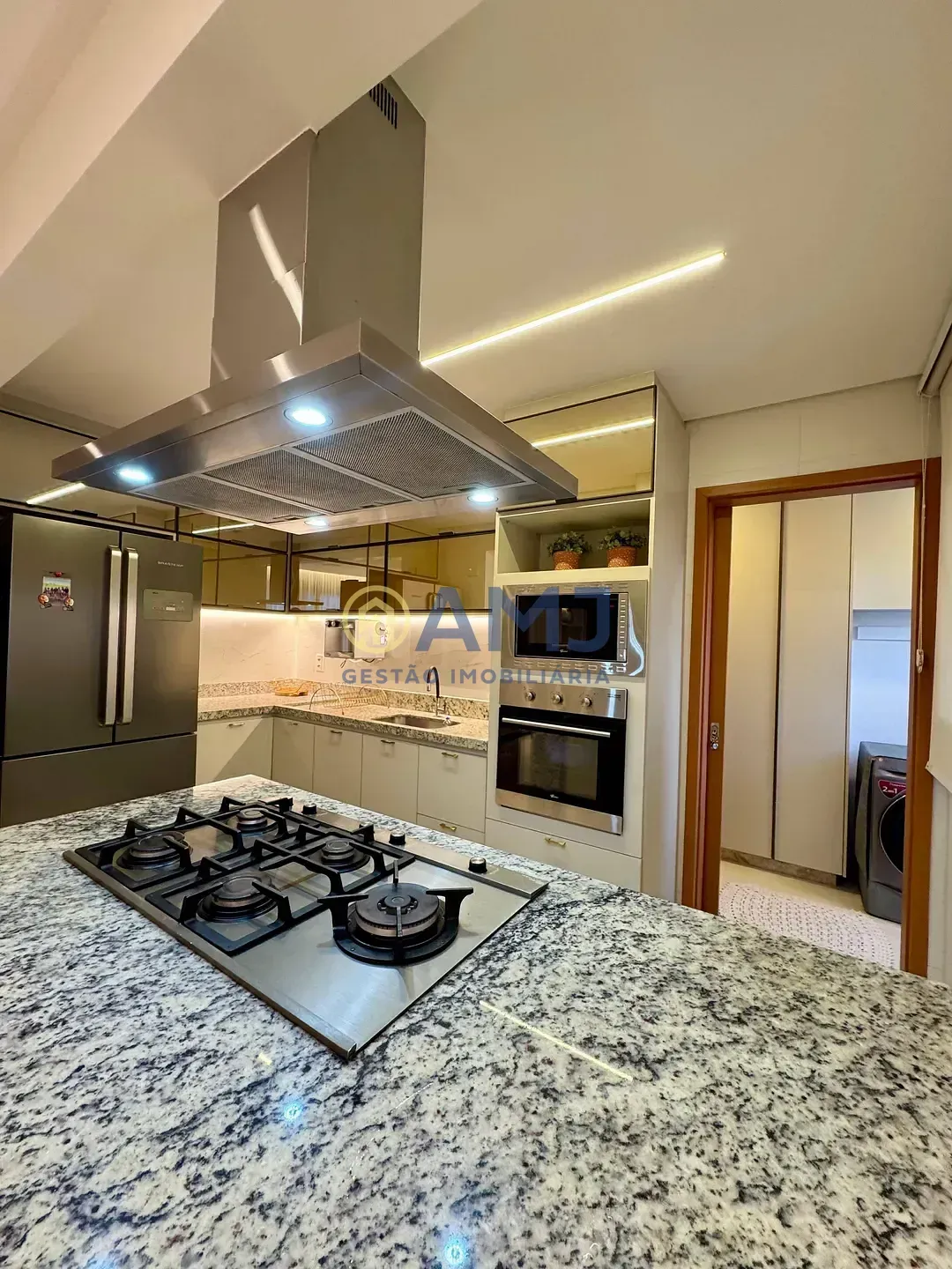 Imagem APARTAMENTO MOBILIADO À VENDA | RESIDENCIAL CELEBRATE VACA BRAVA | 3 SUÍTES | JARDIM AMÉRICA | GOIÂNIA/GO