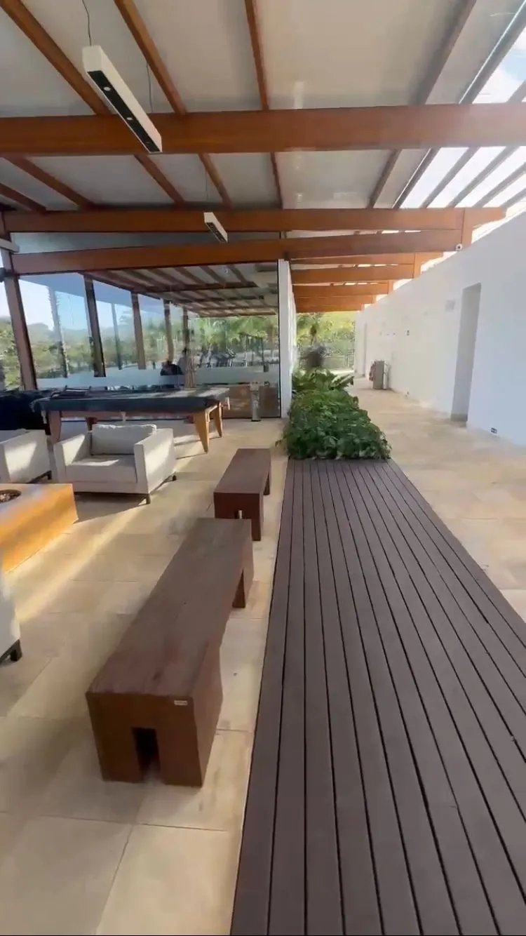 Imagem A Venda Casa de Luxo 445m2 Cond. Alphaville Castelo 4 Suítes Master