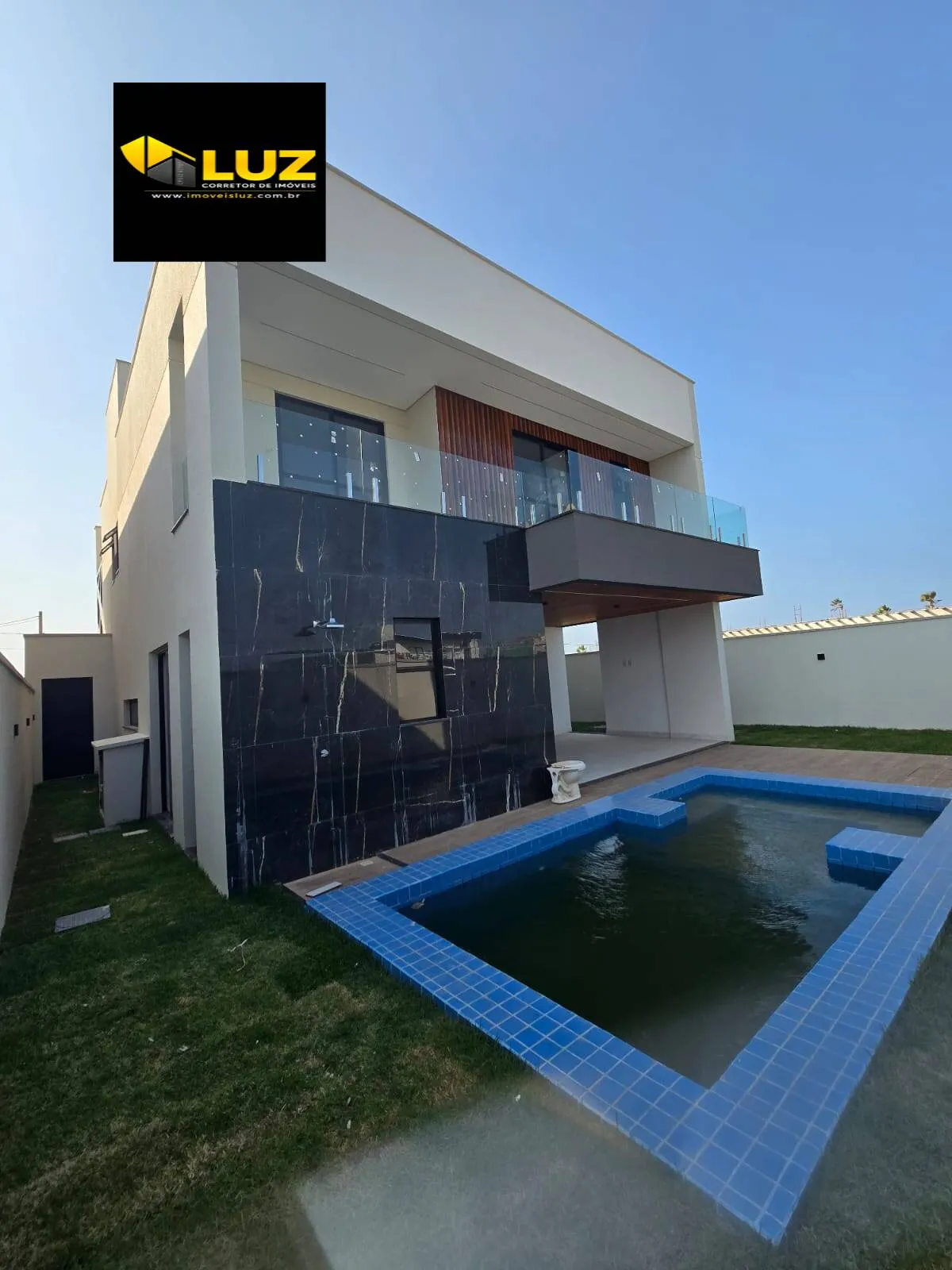 Imagem GRANDE OPORTUNIDADE!! Linda casa na Cidade Alphaville no Terras 4.