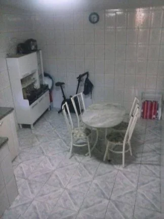 Imagem Excelente casa no melhor ponto do bairro.