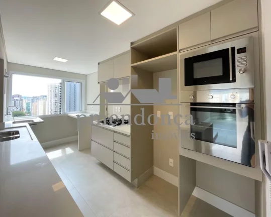 Imagem Cobertura Duplex reformada com 3 suites e 2 vagas, 175 m2