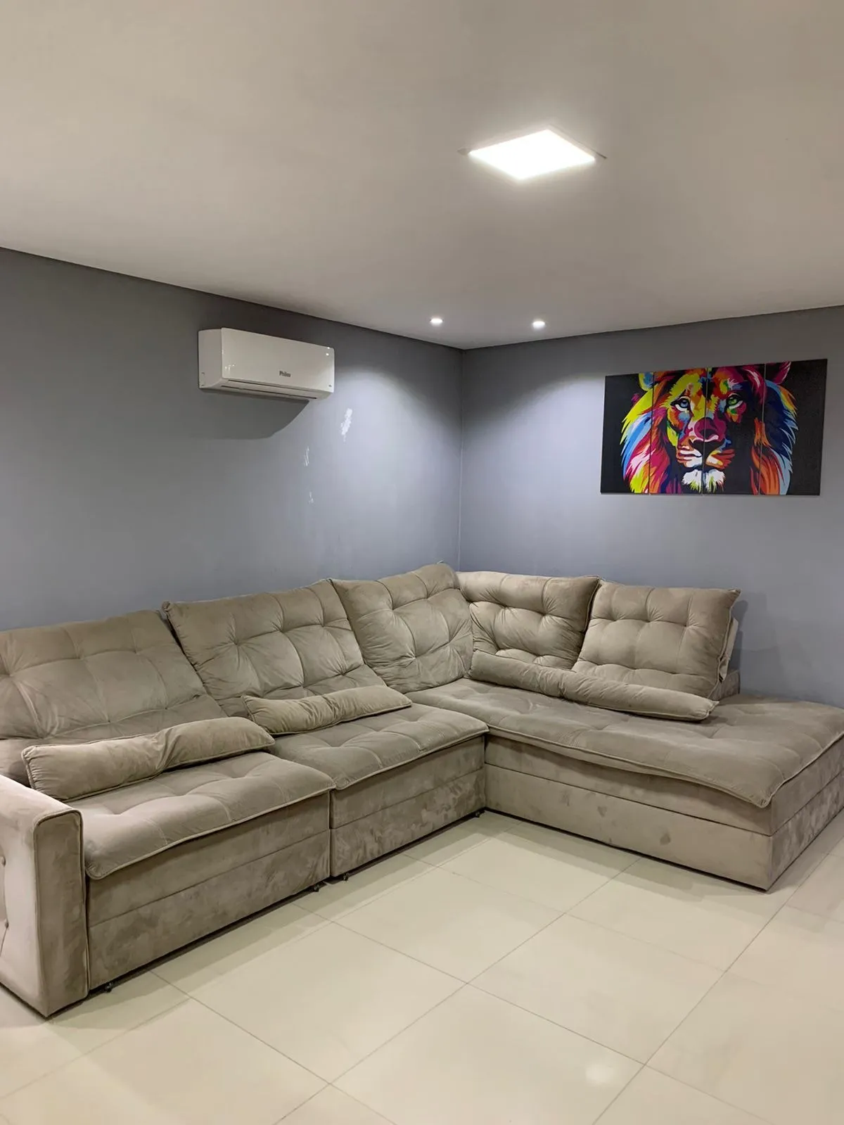 Imagem Casa com Garagem e Salão Comercial à Venda no Jardim Alpes de Sorocaba