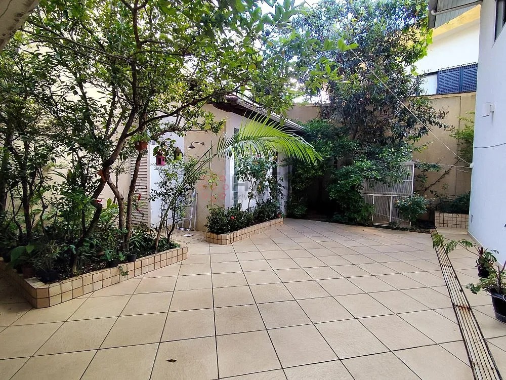 Imagem Casa Alto Padrão - 4 suítes - Mangabeiras - Abaixo do Valor