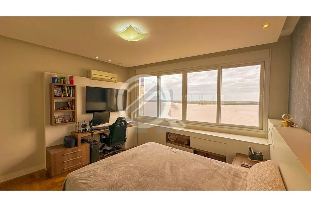 Imagem Bem-vindo ao sonho de morar no coração do Centro Histórico de Porto Alegre! Este apartamento comp...