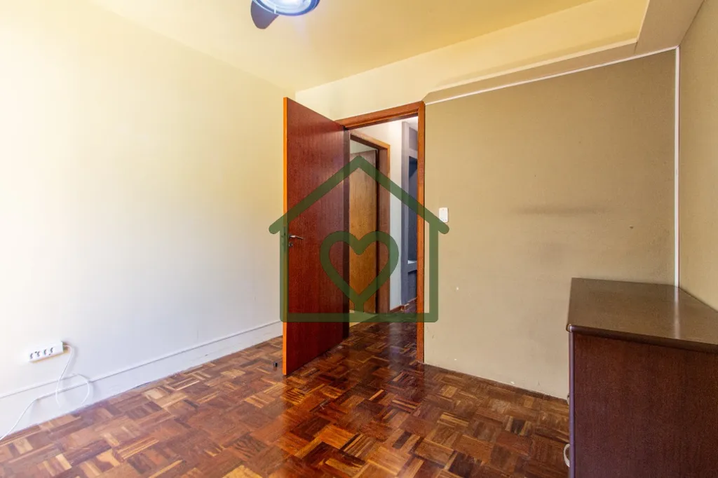 Imagem Ótima oportunidade de negócio! Apartamento de 1 dormitório com garagem no bairro Petrópolis! Des...