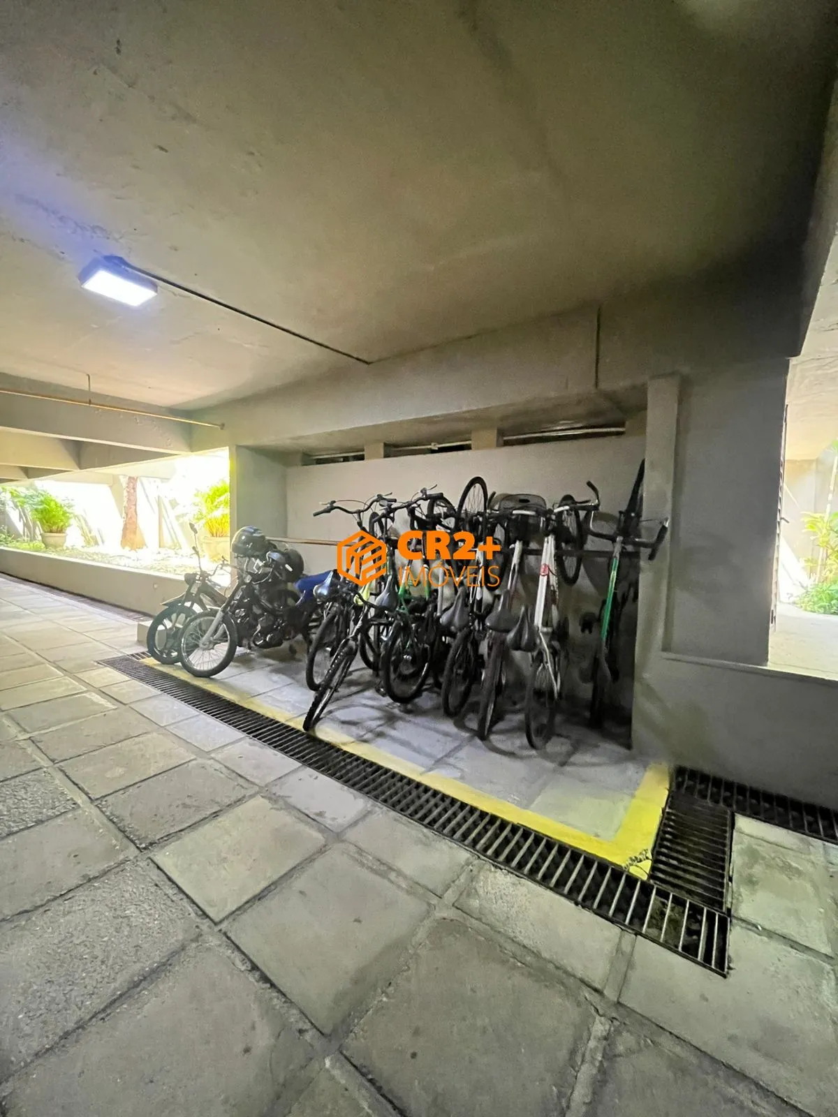 Imagem Vendo excelente apartamento 160 m², 3 quartos no Espinheiro na rua quarenta e o