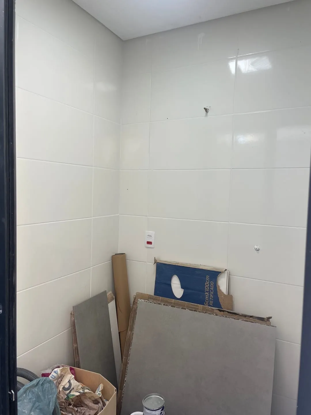 Imagem Casa à venda 3 Quartos, 1 Suite, 2 Vagas, 175M², Loteamento Residencial e Comercial Flamboyant, Pindamonhangaba - SP