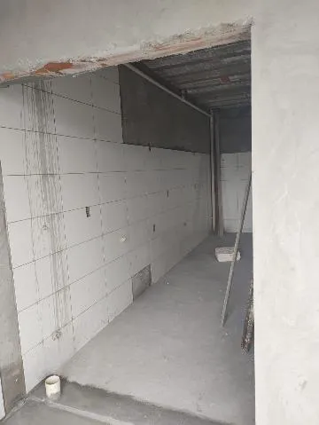Imagem VENDA DE APARTAMENTO NO RESIDENCIAL ALTOS DO VIVAMAR II, EM UBATUBA/SP, 144m² c/ 3 suítes, sala de estar ampla, espaço gourmet e 2 vagas. CONSULTE-NOS