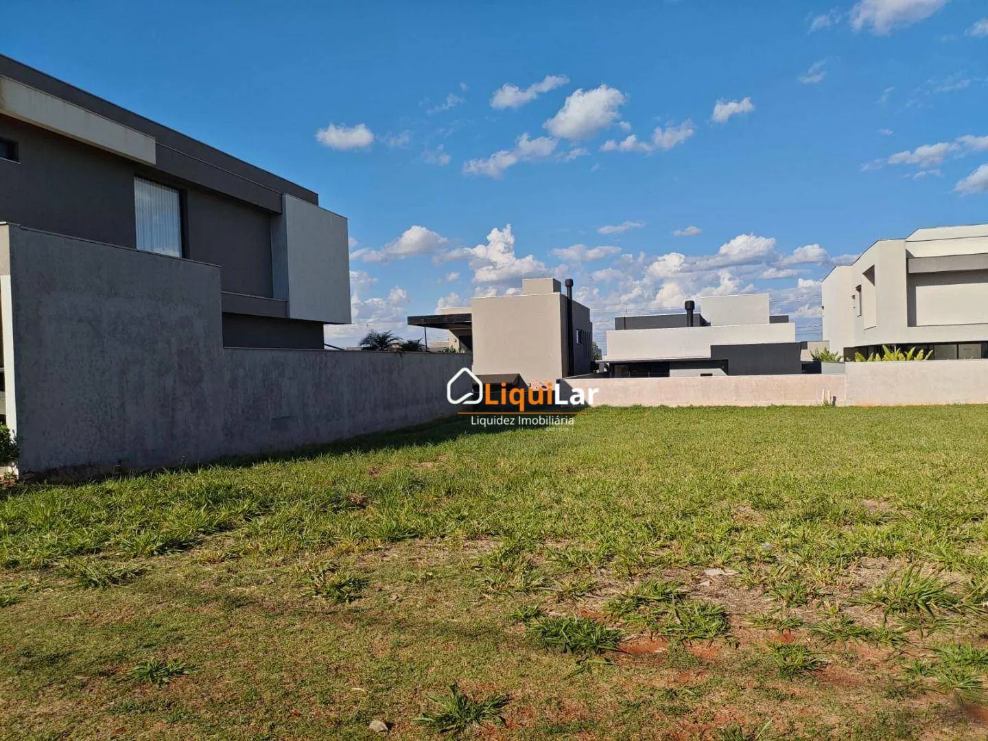 Imagem Terreno à Venda no Alphaville 4 com 407 m², Próximo à Portaria e Área de Lazer