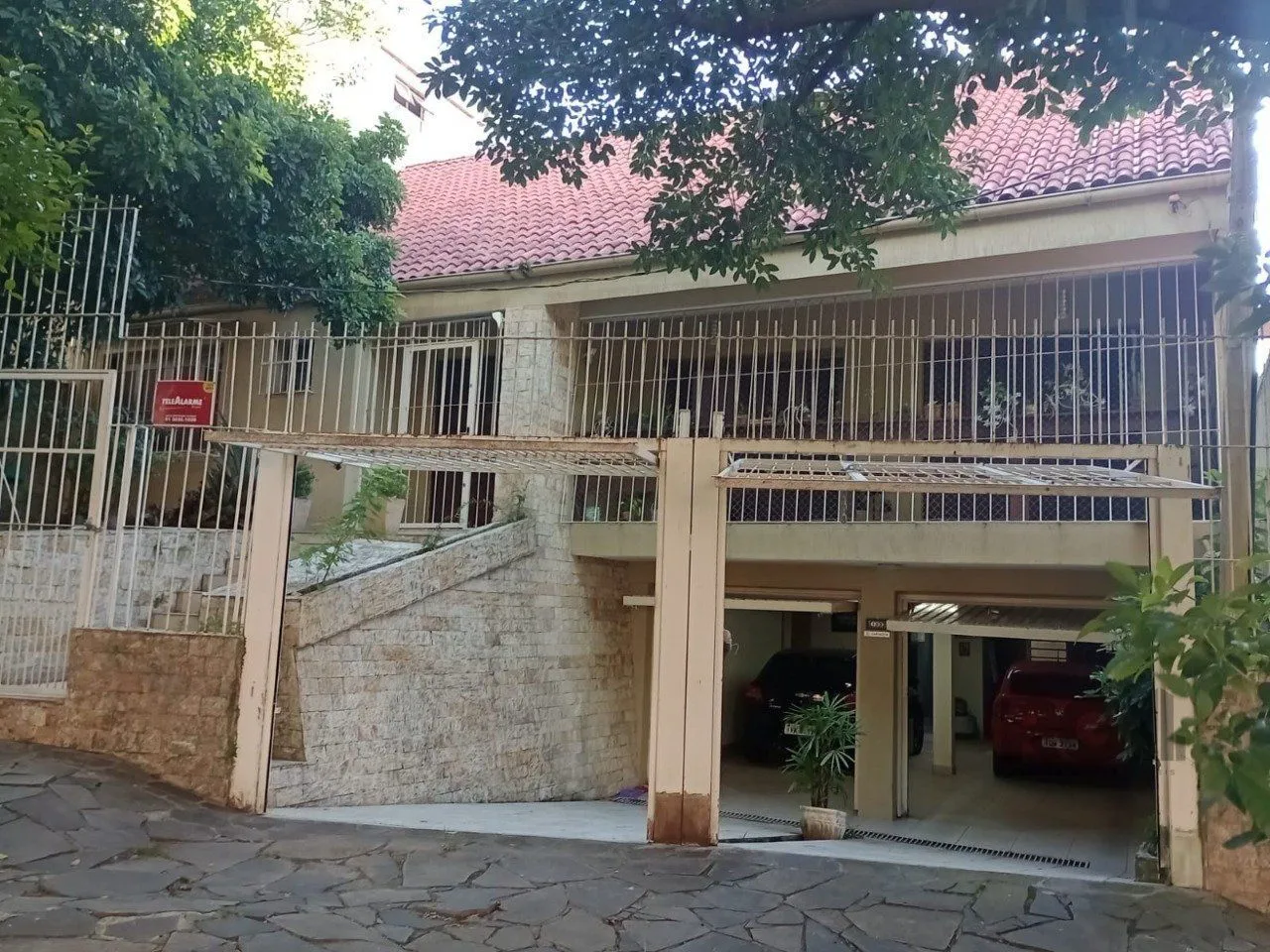 Imagem Casa 3 dormitórios à venda Santo Antônio Porto Alegre/RS
