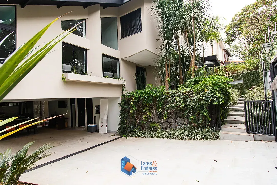Imagem Sobrado para venda em Jardim Virginia Bianca com 4 quartos, sendo 3 suítes, 312m²