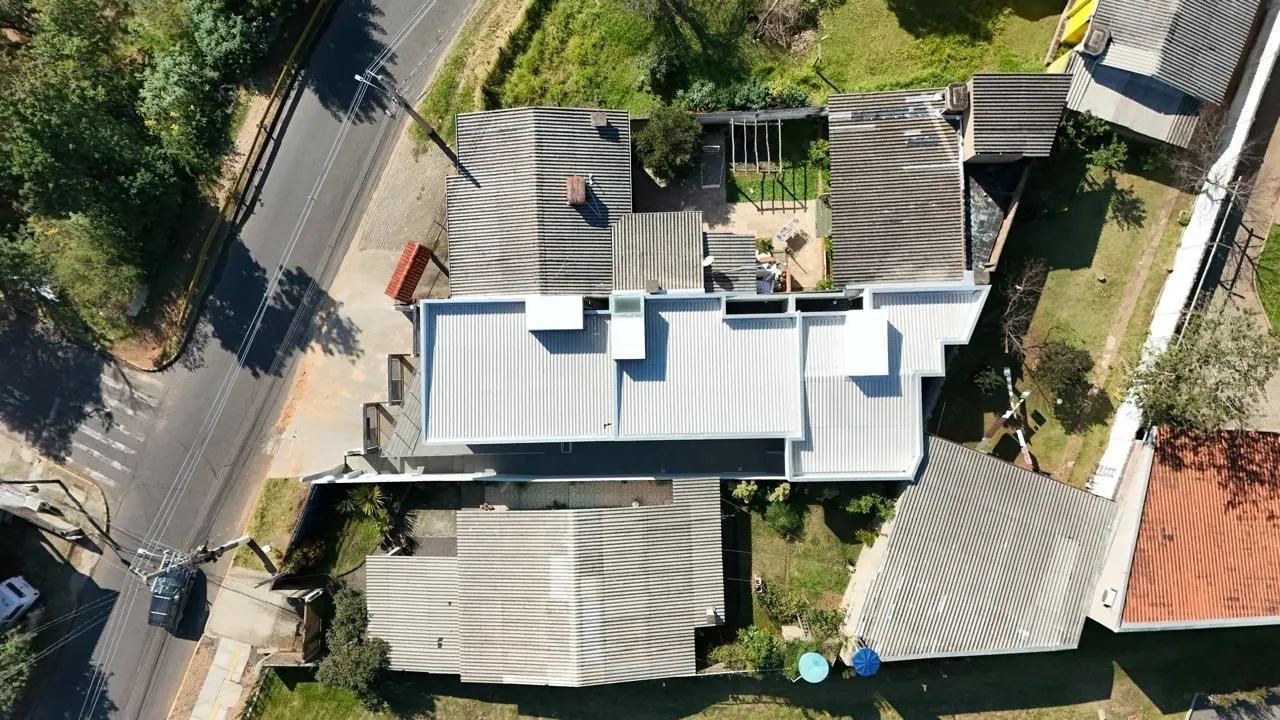 Imagem Casa 2 Dormitórios com Suíte | Garagem para 2 Carros | Ótima Localização em Canoas