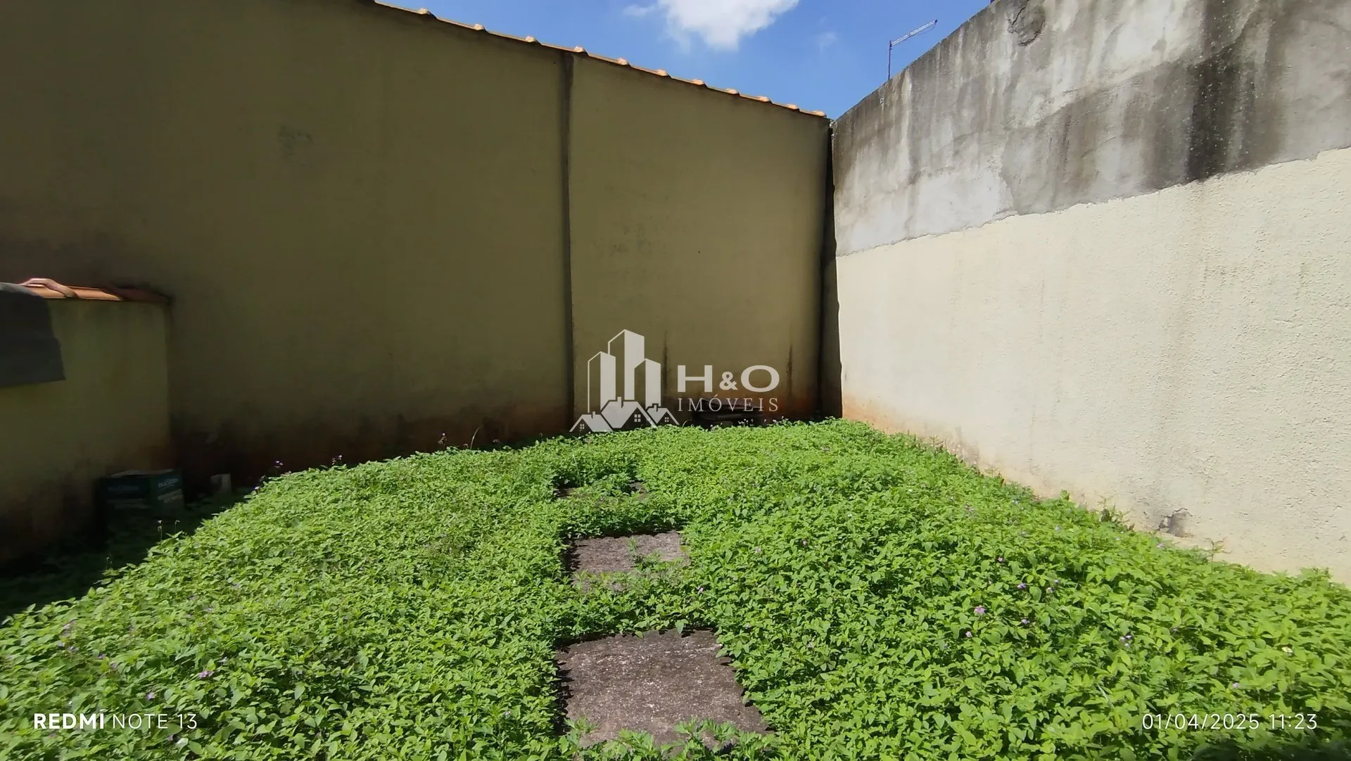 Imagem Oportunidade, Sobrado para venda com 105 metros quadrados com 2 quartos em Vila Carmosina - São Paulo - SP