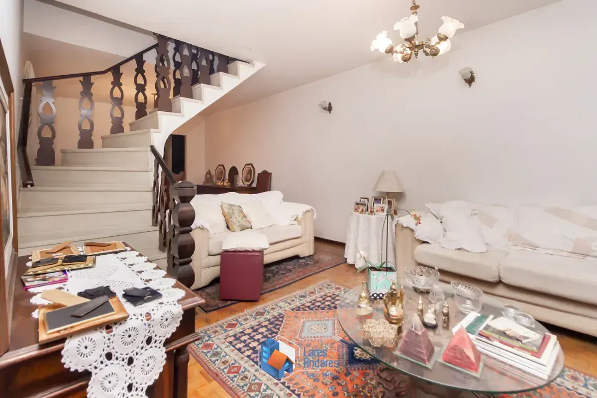 Foto do imóvel Sobrado para venda em Vila Firmiano Pinto com 3 quartos, sendo 1 suíte, 132m² em Rua Miguel Haddad