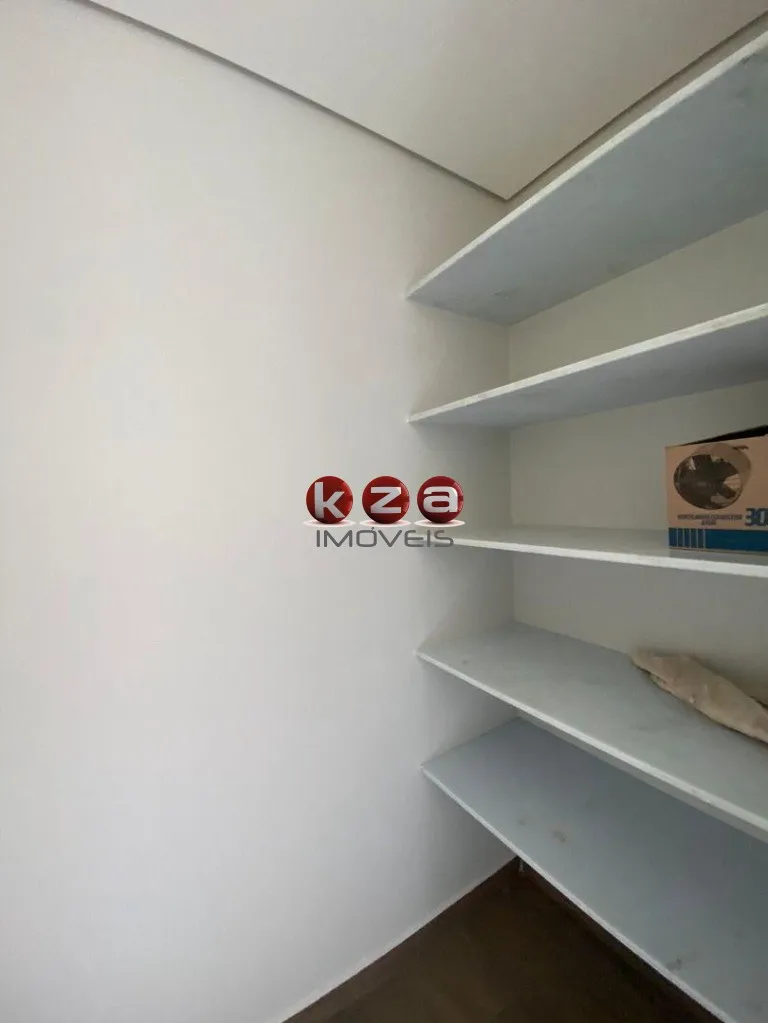 Imagem Casa de Luxo em Condomínio Campo de Toscana, Vinhedo-SP: 4 Quartos, 4 Suítes, 3 Salas, 6 Banheiros, 6 Vagas, 328m². Venda ou Locação.