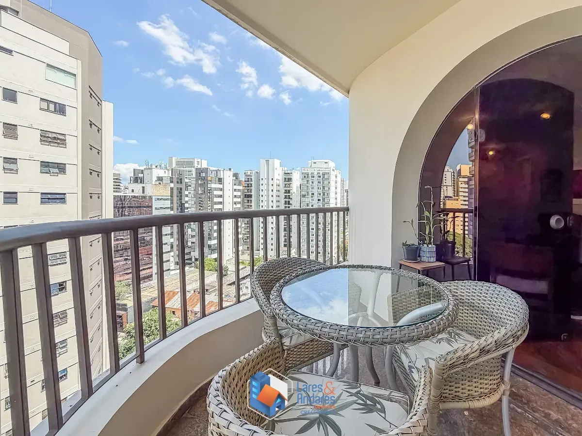 Imagem Apartamento para venda em Moema com 4 quartos, sendo 1 suíte, 170m²