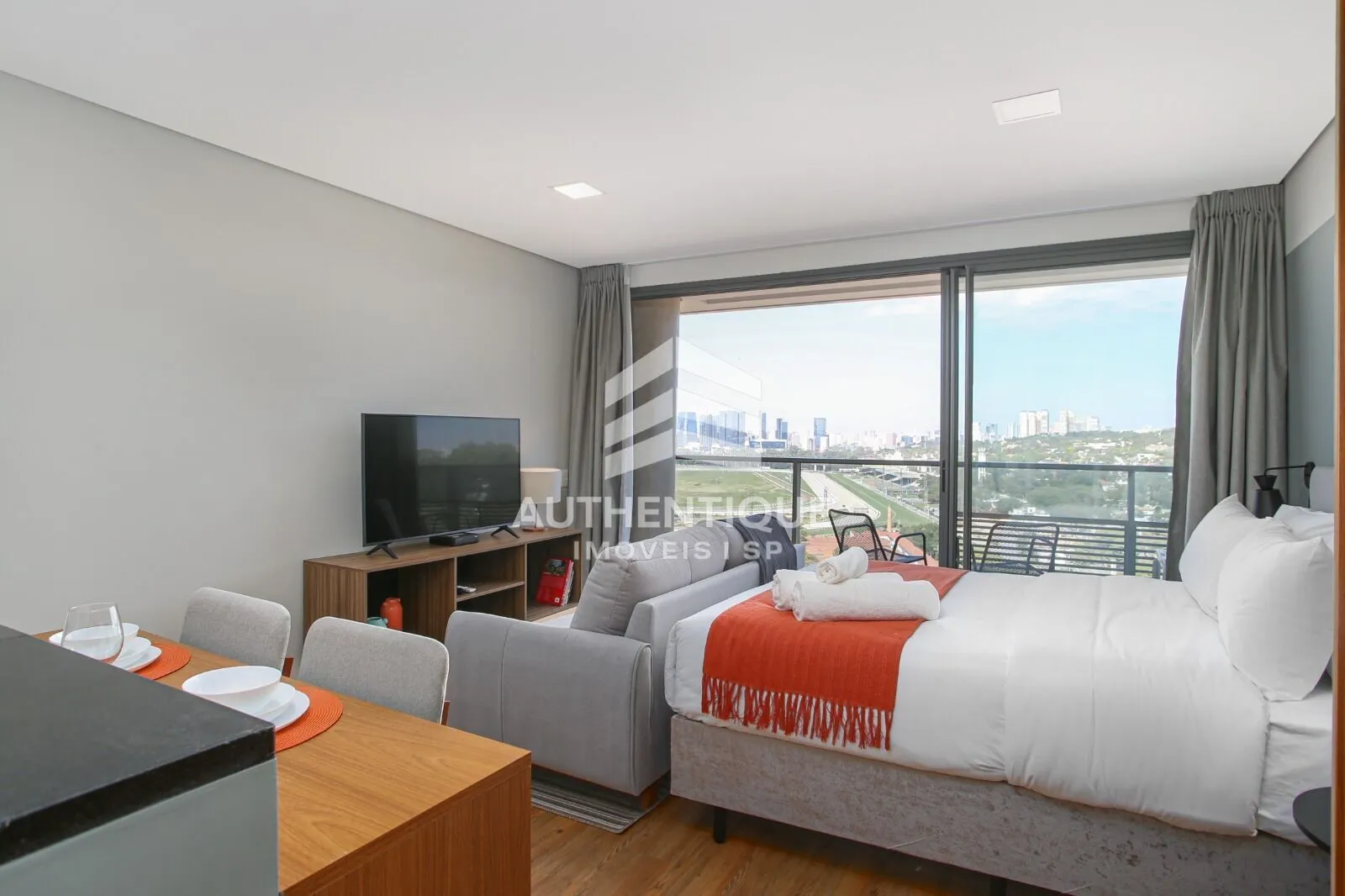 Foto do imóvel PARQUE JOCKEY PINHEIROS - Apartamento Studio decorado em Pinheiros à venda em Rua Bento Frias