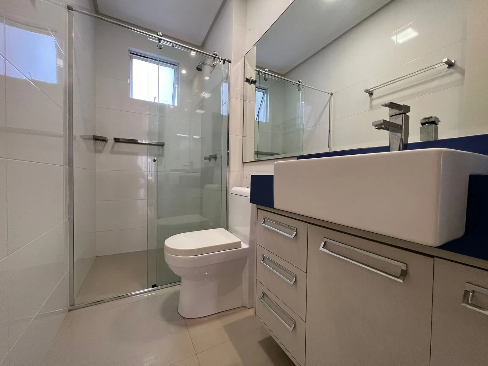 Imagem Apartamento com vista para o mar à venda com 178m2 por R$ 2.880.000,00