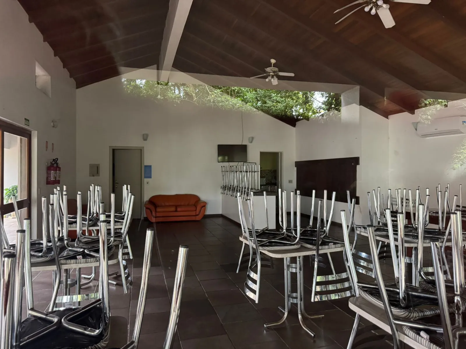 Imagem Apartamento com 2 dormitórios e 1 vaga de garagem !