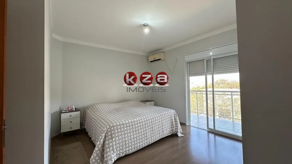Imagem Venda de Casa de 3 Quartos com Suite em Condomínio Villagio Fiorentino, Valinhos-SP - 241m² - Imperdível!