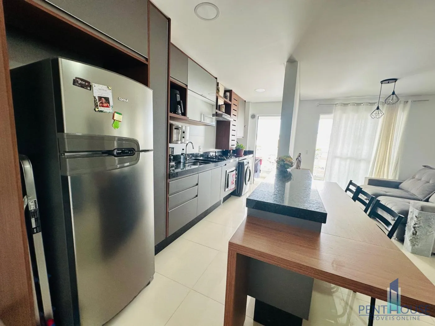 Imagem Apartamento Zona Central para Venda em Camboriú, CENTRO, 2 dormitórios, 1 suíte, 2 banheiros, 2 vagas