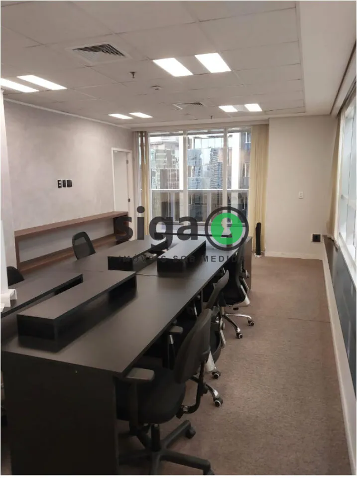 Imagem CONJUNTO COMERCIAL 303M² PARA VENDA E LOCAÇÃO MOBILIADO AV ROQUE PETRONI BROOKLIN