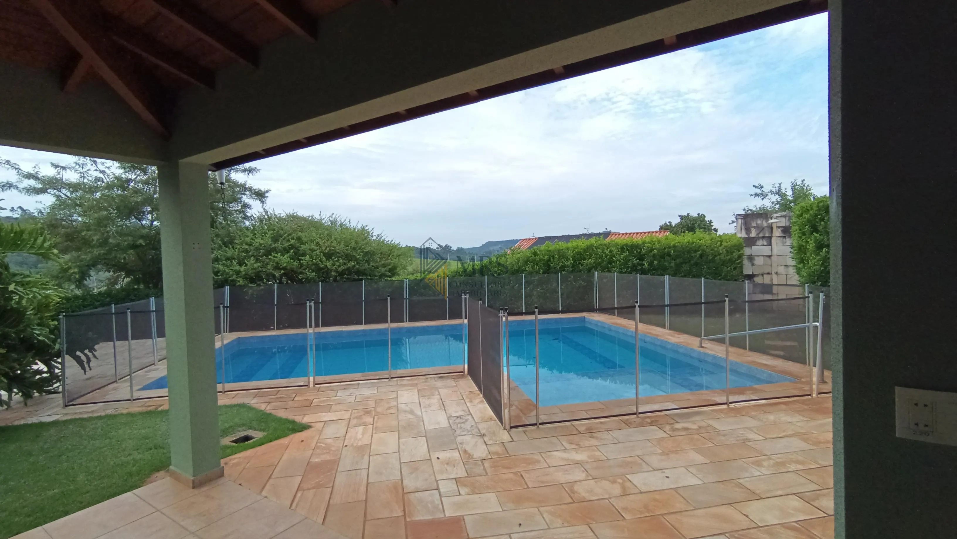 Imagem Casa Cond Residencial dos Lagos 4 dorm 4 suites 6 vagas