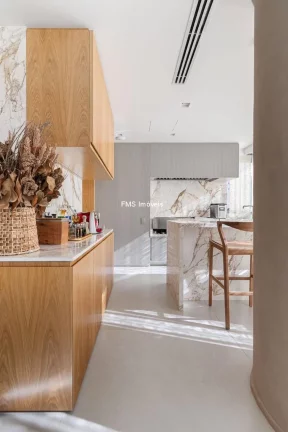 Imagem Apartamento à venda na Vila Nova Conceição, com 3 suítes, 2 salas, 4 vagas, 243 m²