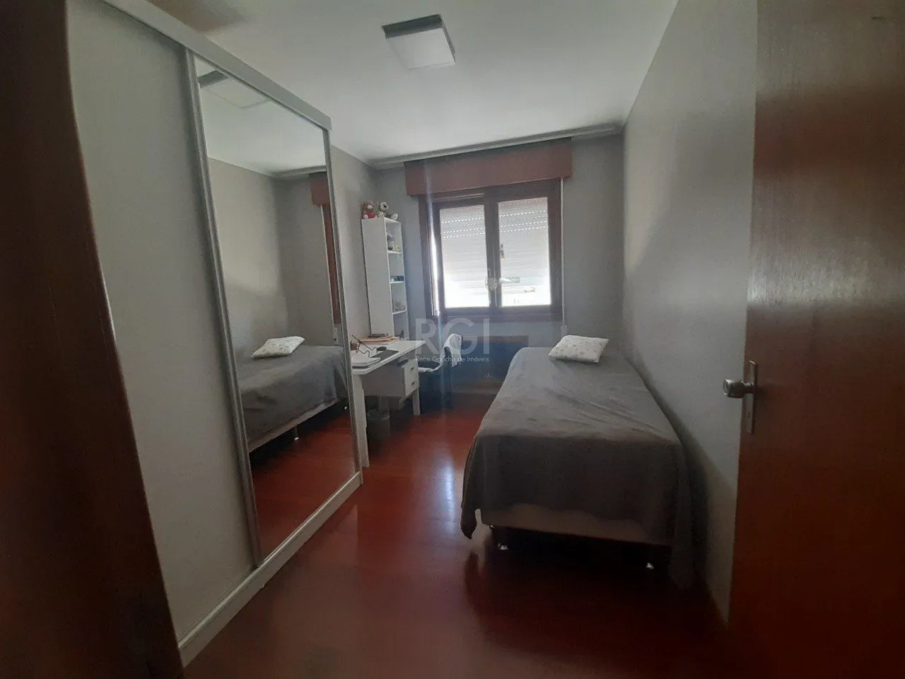 Imagem Cobertura para Venda - 281.25m², 3 dormitórios, sendo 1 suites, 2 vagas - Cristo Redentor