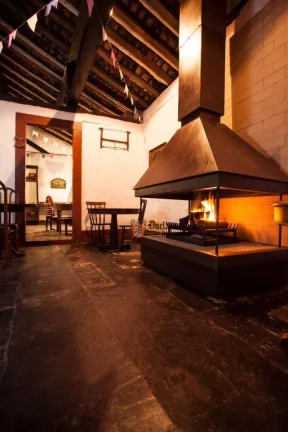 Imagem Hotel com 31 dormitórios à venda, 4061 m² por R$ 9.900.000,00 - Santa Branca - Santa Branca/SP