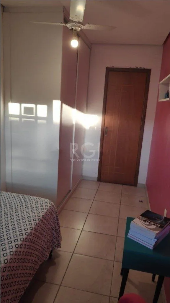Imagem Casa para Venda 3 dormitórios no Partenon