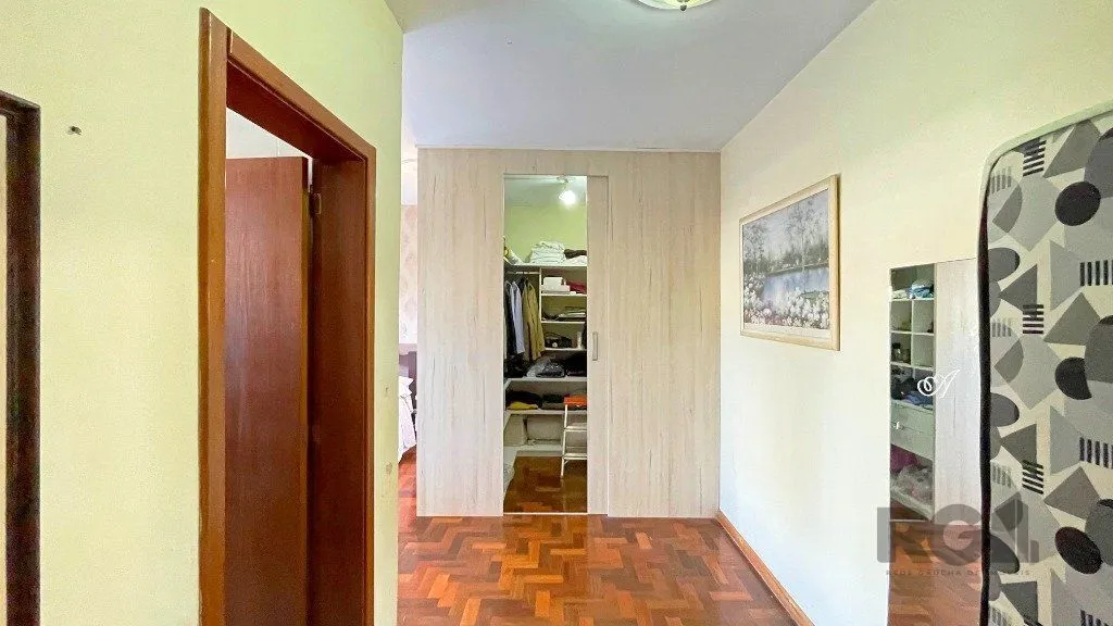 Imagem Casa 4 Dormitórios Bairro Gloria