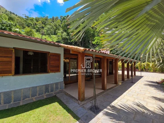 Imagem Casa à venda, 550 m² por R$ 2.400.000,00 - Três Córregos - Teresópolis/RJ