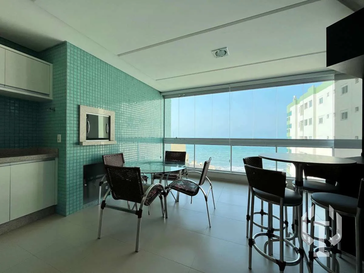 Imagem Apartamento Frente Mar 4 Suítes Mobiliado Pronto Para Morar em Meia Praia