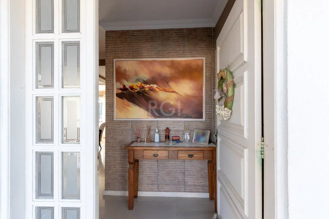 Imagem Casa para Venda - 256.5m², 3 dormitórios, sendo 1 suites, 2 vagas - Espirito Santo
