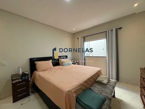 Imagem CASA NOVA ALTO PADRÃO CONDOMÍNIO FECHADO NO GUARAPARK A 200 METROS DA VIA EPTG ESTUDA TROCA