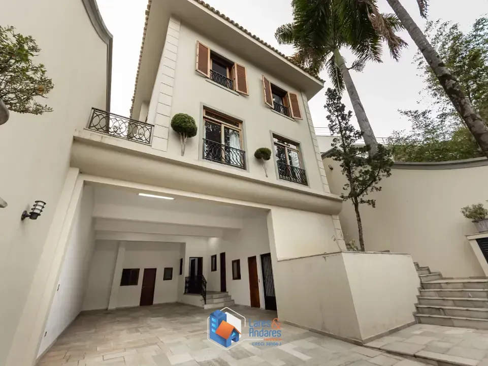 Foto do imóvel Sobrado para venda em Morumbi com 4 quartos, sendo 4 suítes, 600m² em Rua Comandante Garcia D'Ávila