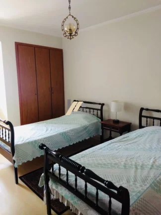 Imagem Apartamento à venda com 3 quartos no Cambuí em Campinas, São Paulo.