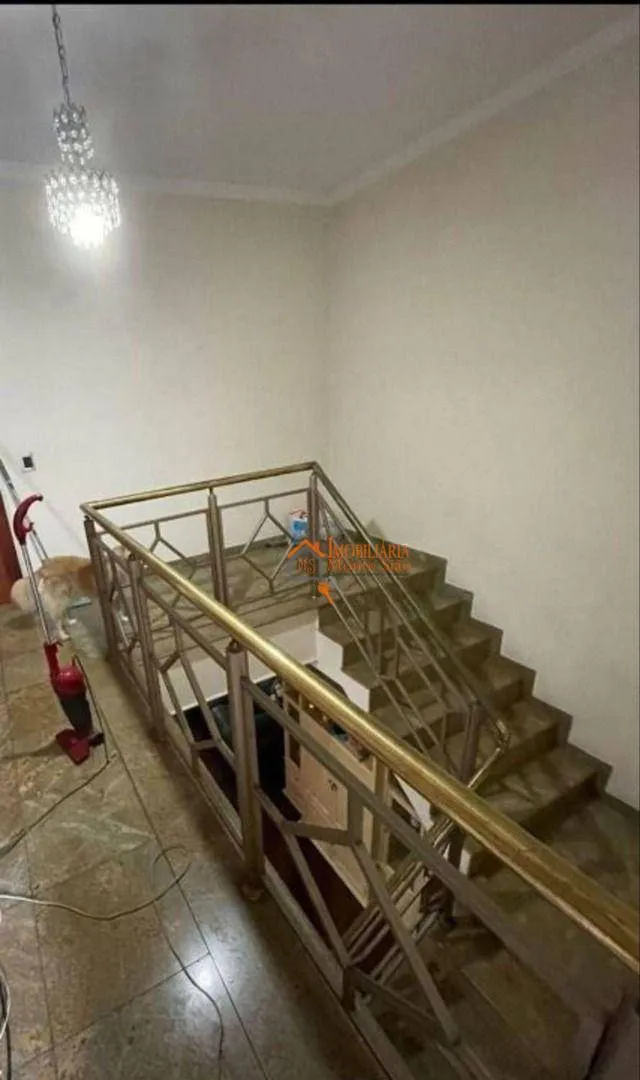 Imagem Casa com 3 dormitórios à venda, 380 m² por R$ 2.873.000,00 - Vila Rosália - Guarulhos/SP