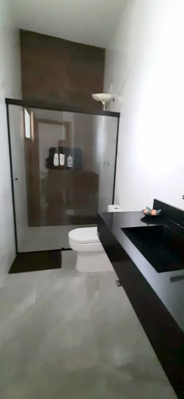 Imagem Casa à venda 3 Quartos, 3 Suites, 4 Vagas, 489M², Village Mantiqueira, Guaratinguetá - SP