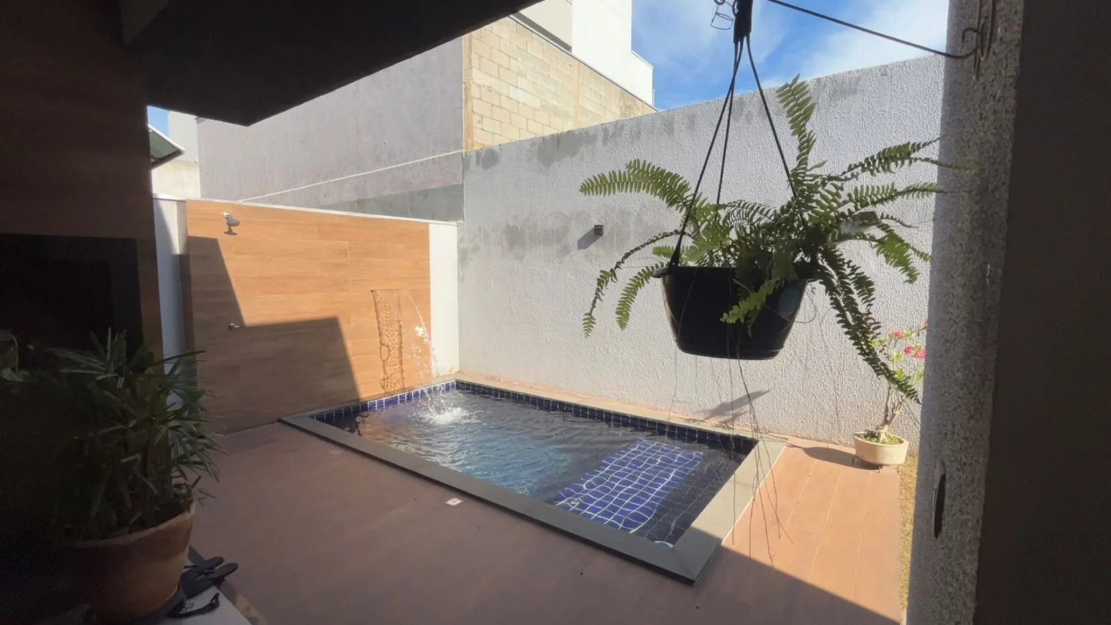 Imagem Casa 3 suítes, piscina -condomínio Primor das Torres.