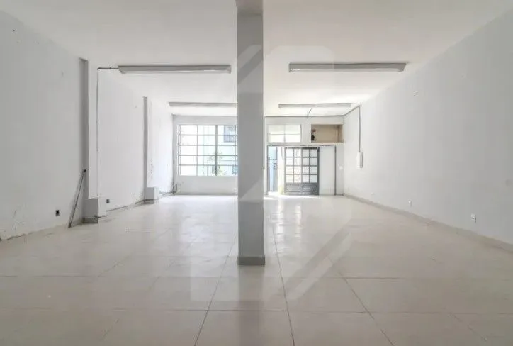 Imagem MÁFFER IMÓVEIS ALUGA - AMPLO PRÉDIO COMERCIAL COM 2 PAVIMENTOS Bairro Floresta - Porto Alegre Excelente prédio comercial, próximo ao shopping Total