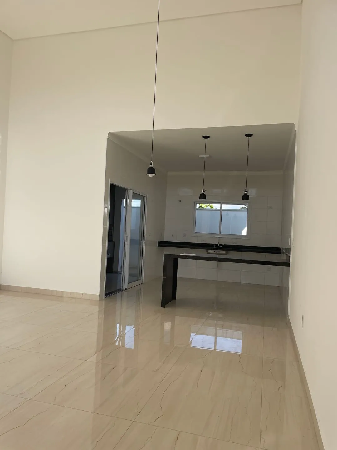 Imagem Casa à venda 3 Quartos, 1 Suite, 4 Vagas, 258M², Campo Alegre, Pindamonhangaba - SP | Condomínio Moema Ville