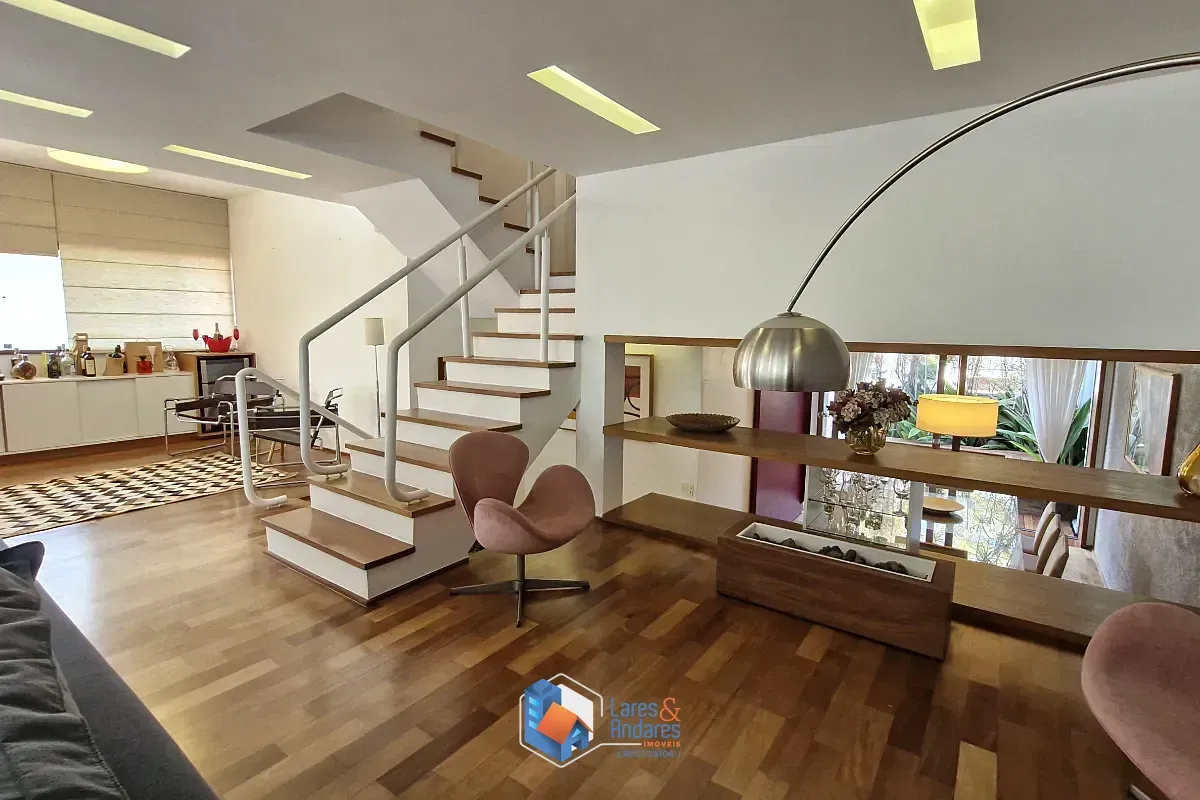 Imagem Casa para venda em Jardim Prudência com 3 quartos, sendo 3 suítes, 315m²