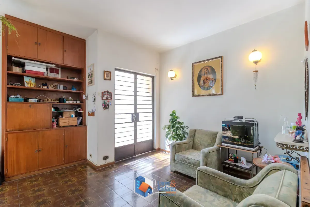 Imagem Sobrado para venda em Aclimação com 4 quartos, sendo 1 suíte, 452m²